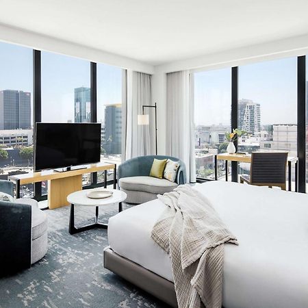 Dream Hollywood, By Hyatt Hotel Los Angeles Exterior photo